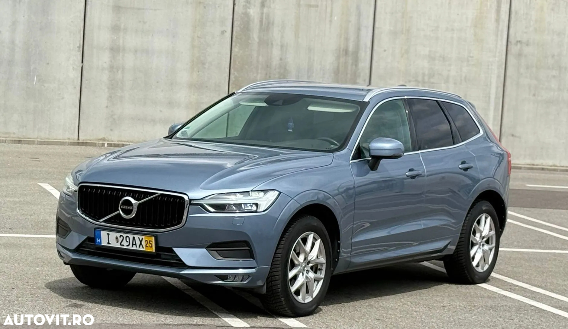 Volvo XC 60 D4 AWD Geartronic Momentum - 8