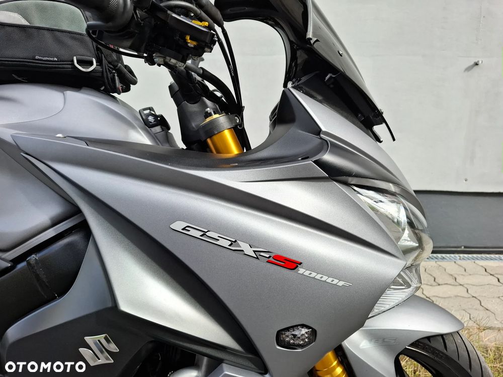 Suzuki GSX 1000 - 10