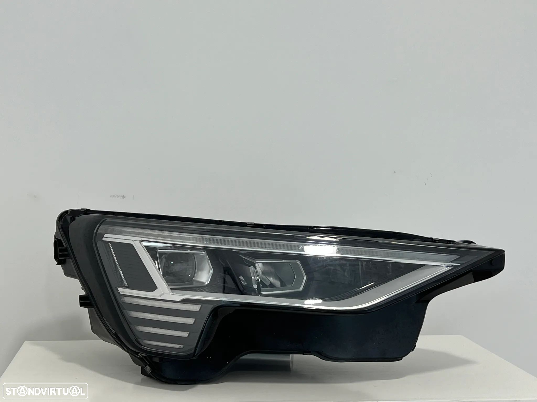 Farol Otica Original Audi Q8 Etron Full Led lado Direito - 1