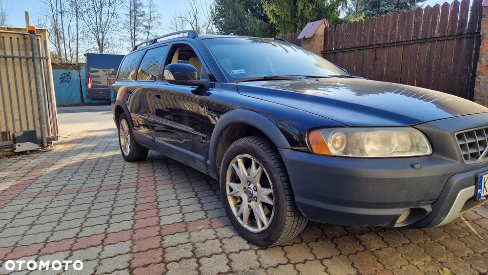 Volvo XC 70 - 1