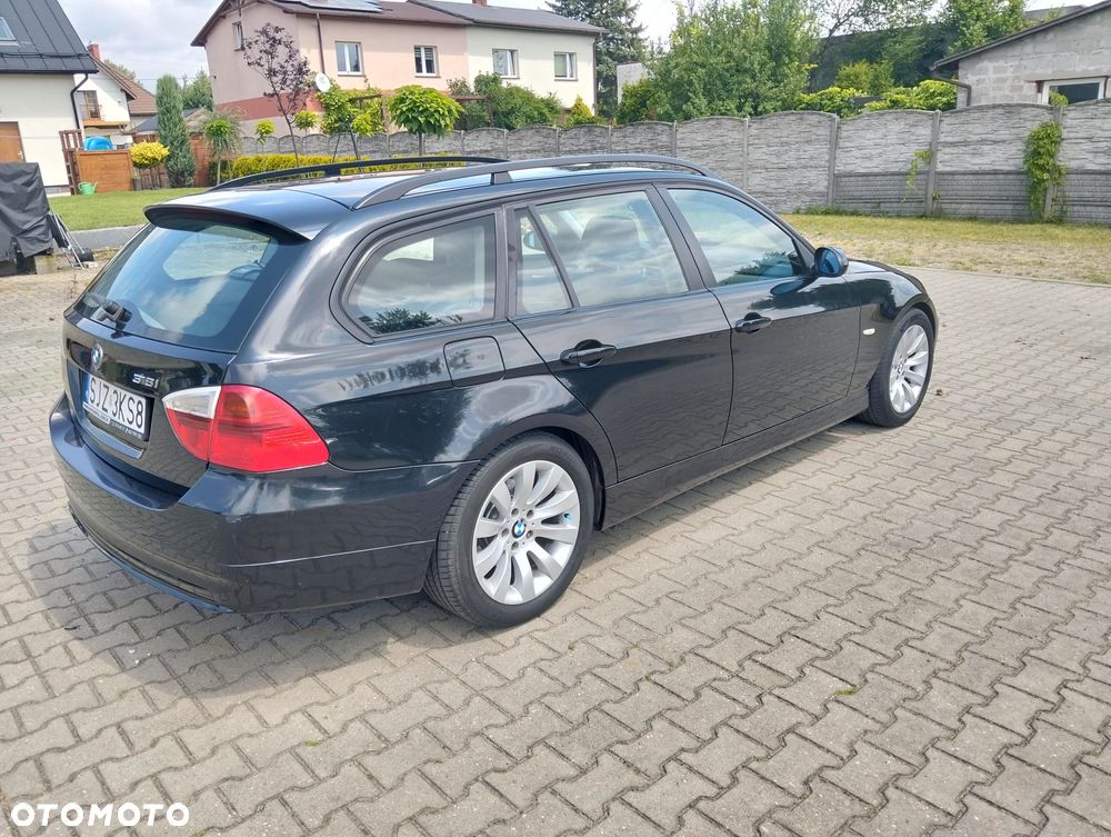 BMW Seria 3 318i - 5