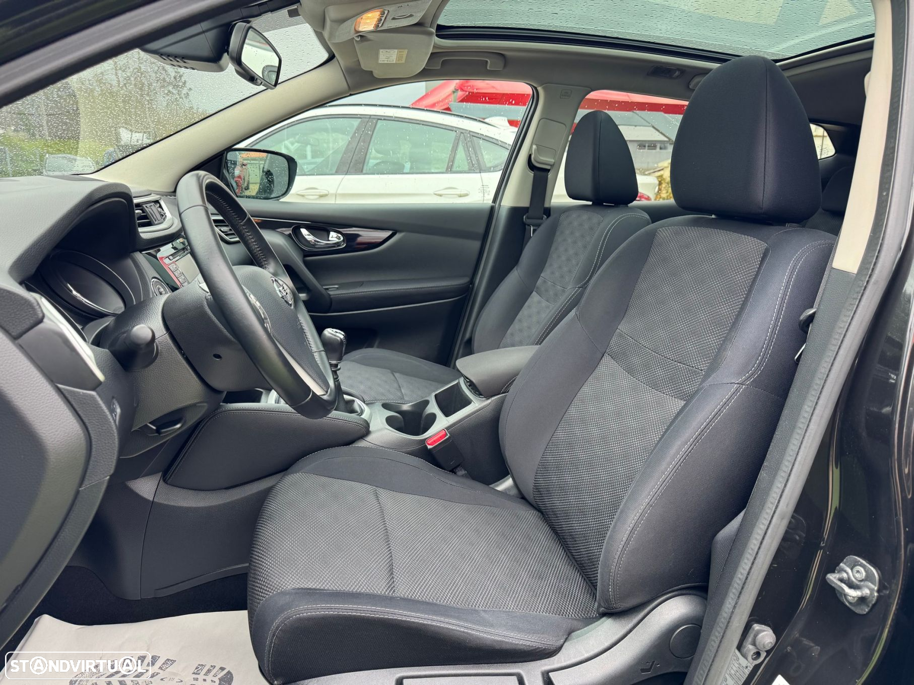 Nissan Qashqai 1.5 dCi N-Connecta 18 - 6