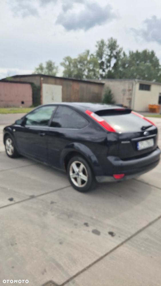 Ford Focus 1.6 Ambiente - 6