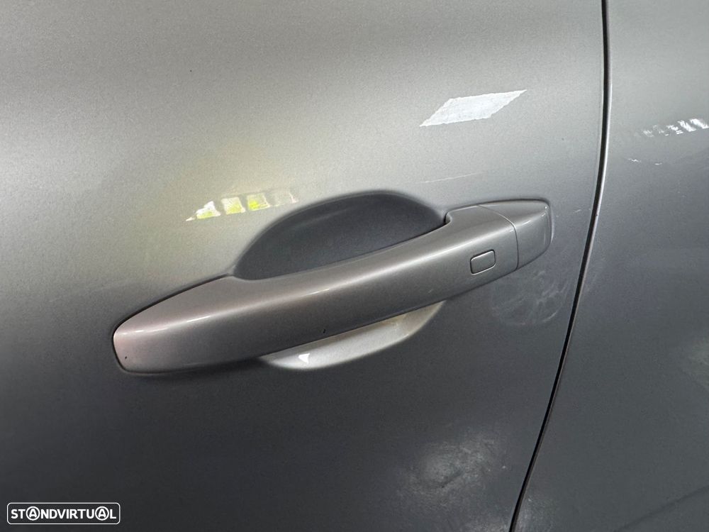 Renault Clio 1.6 E-Tech Initiale Paris - 16