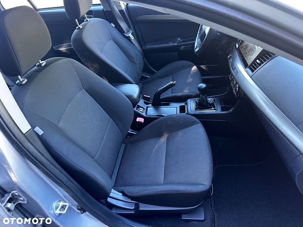 Mitsubishi Lancer 1.6 ClearTec Diamant Edition - 24