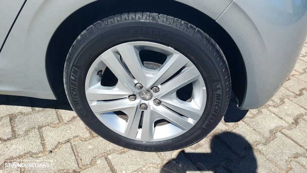 Peugeot 208 82 VTI Style - 29