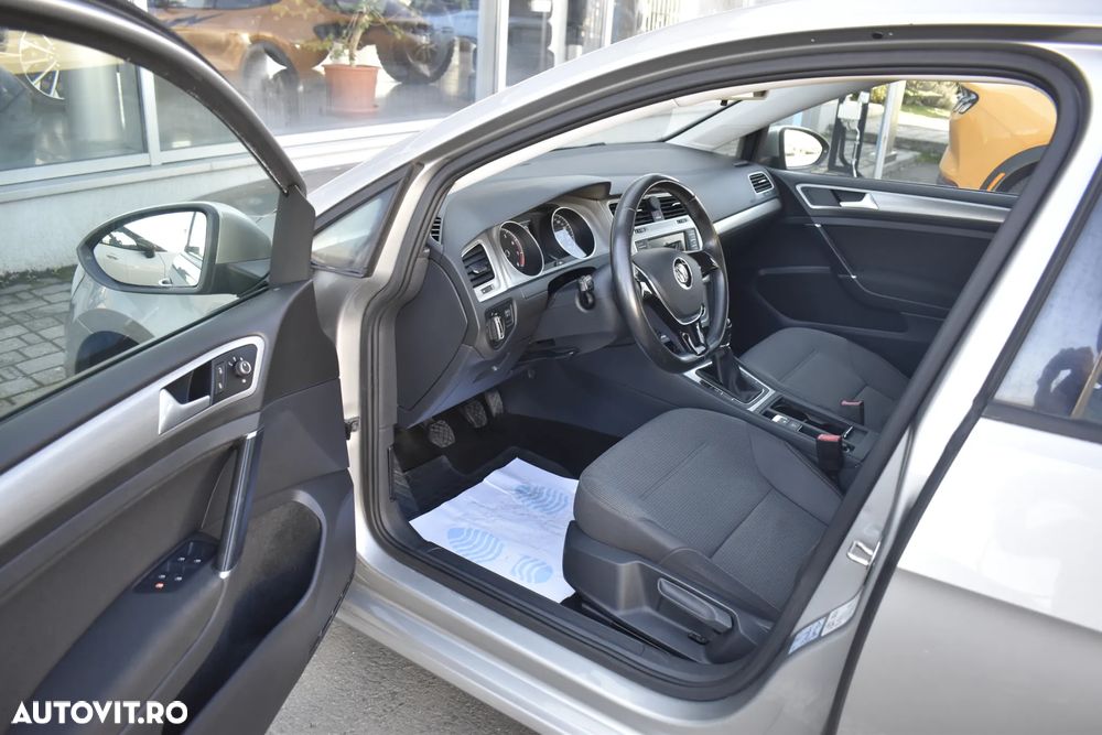 Volkswagen Golf 1.2 TSI BMT Comfortline - 33