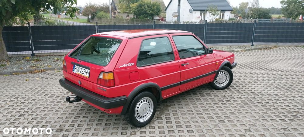 Volkswagen Golf - 37
