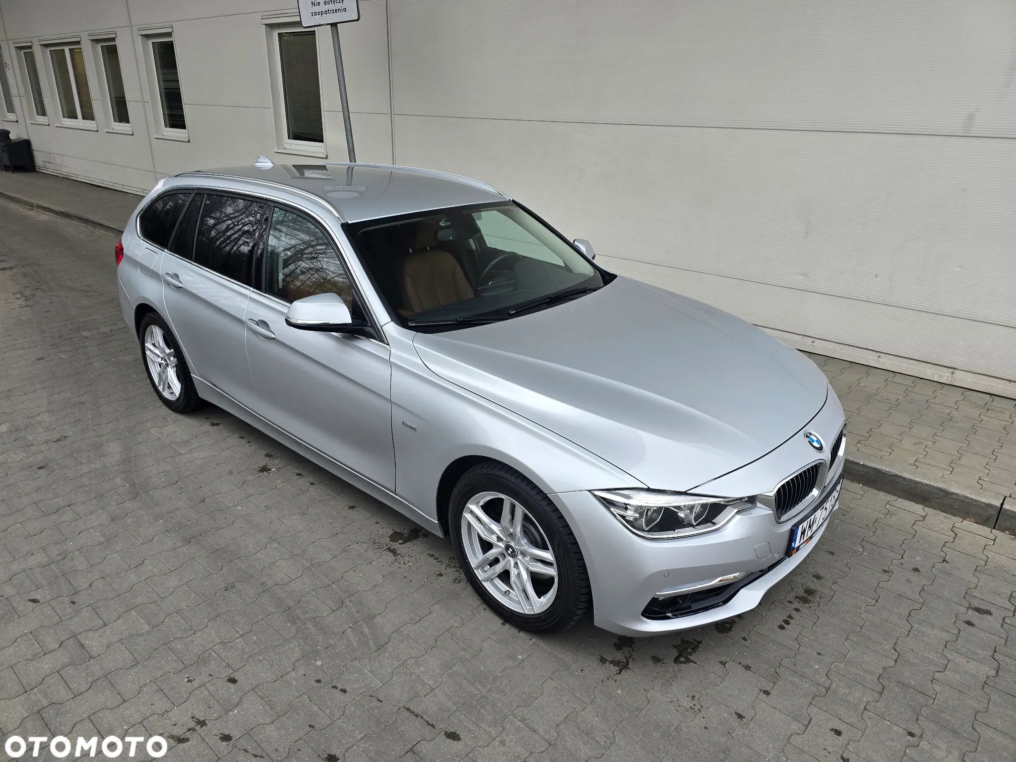 BMW Seria 3 330d Touring xDrive Luxury Line - 1