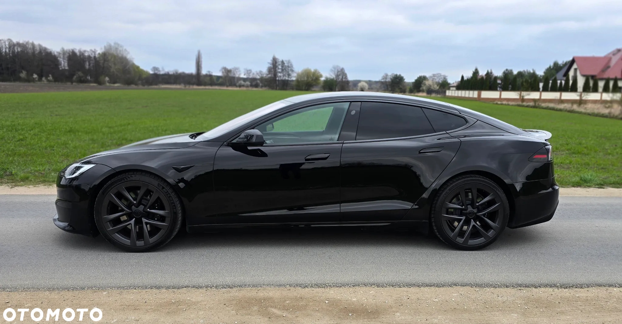 Tesla Model S Plaid - 7