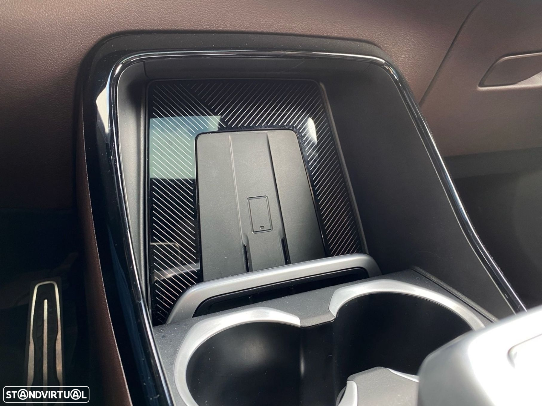 BMW iX2 eDrive20 Pack Desportivo M - 16