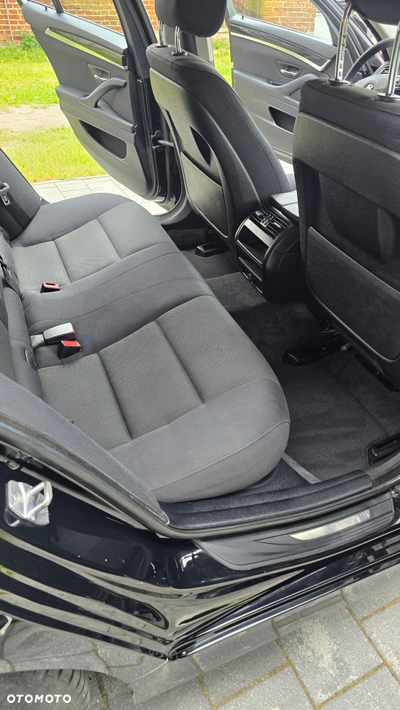 BMW Seria 5 520d - 7