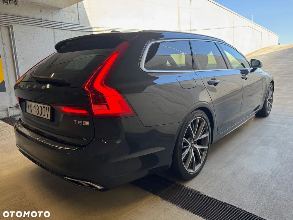 Volvo V90 T5 R-Design - 4