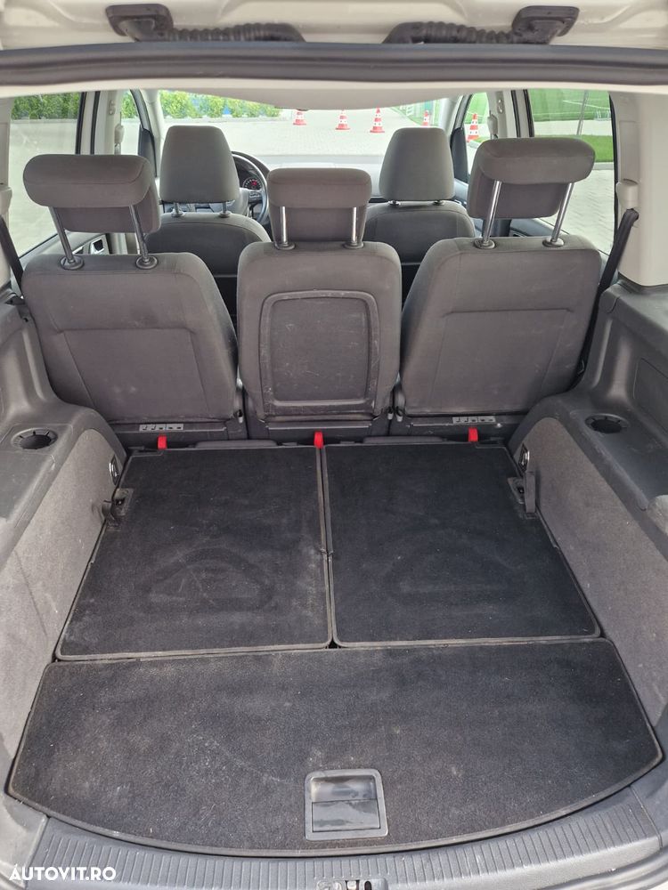 Volkswagen Touran 2.0 TDI DPF DSG Highline - 21