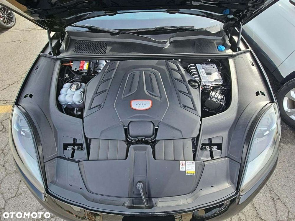 Porsche Cayenne - 6