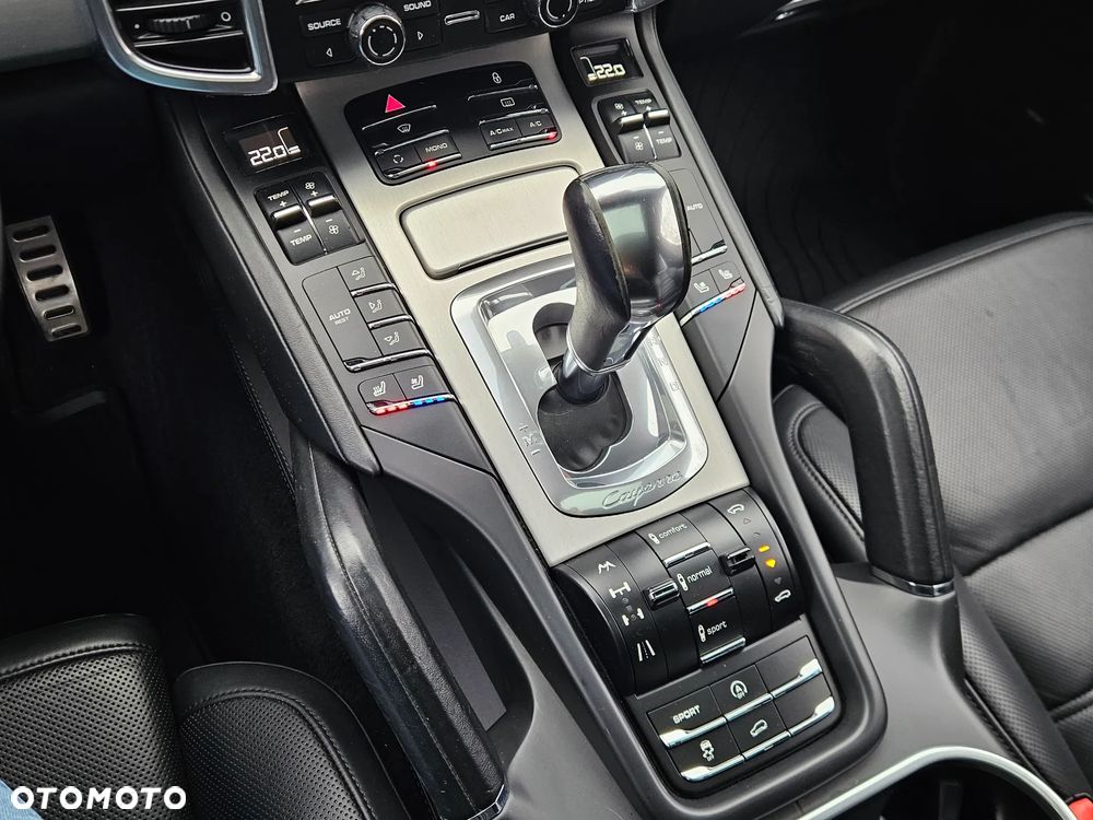 Porsche Cayenne Turbo Tiptronic S - 10