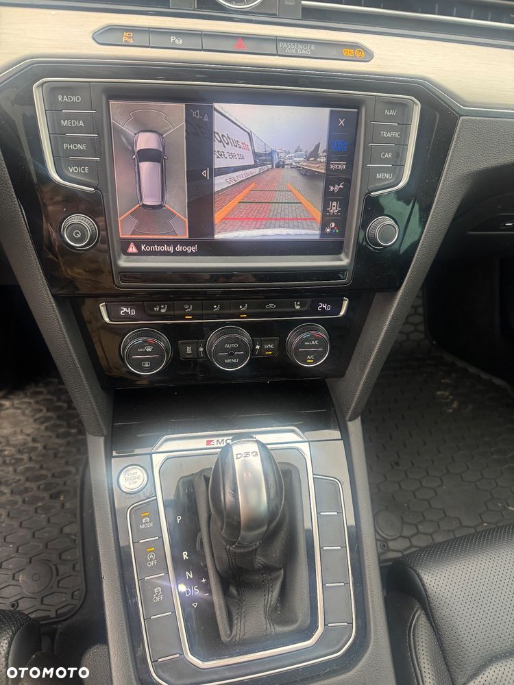 Volkswagen Passat - 9