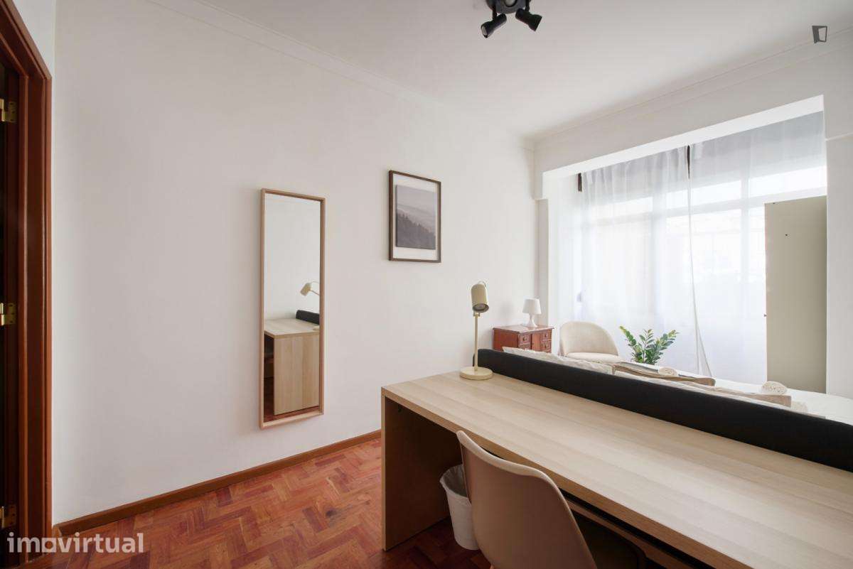 Quarto - localizado em Entrecampos Lisbon - Grande imagem: 5/30