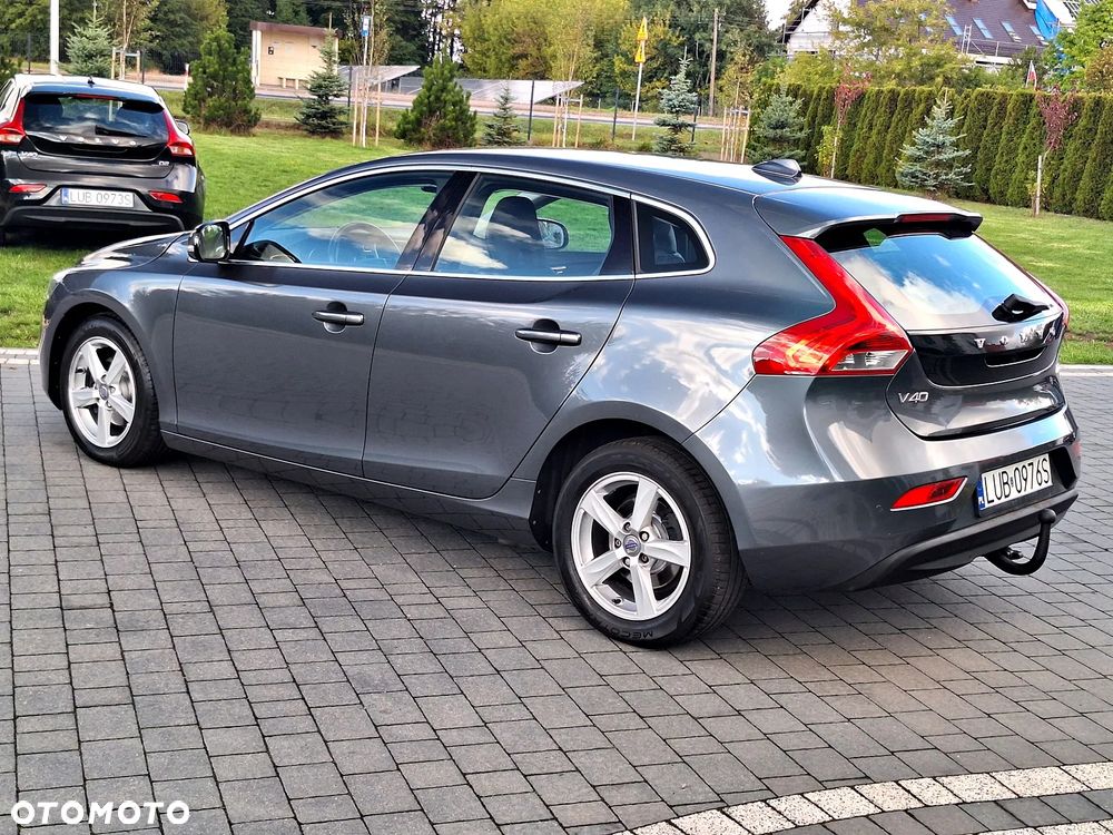 Volvo V40 D2 Momentum - 6