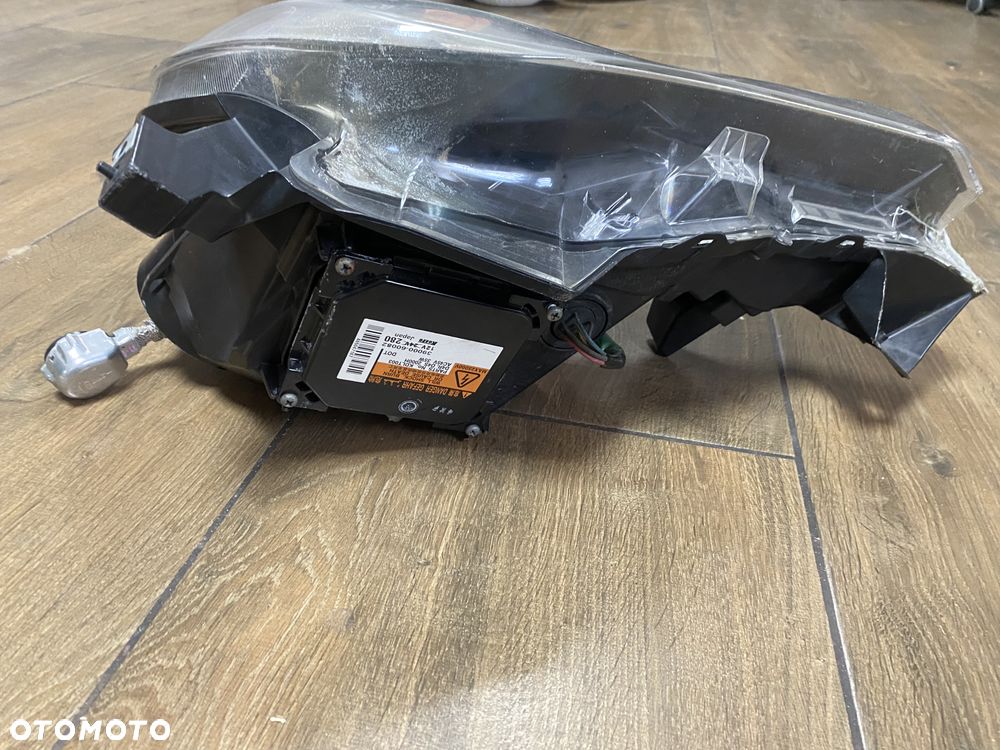 SUBARU BRZ XENON LED REFLEKTOR PRAWY KMP ORG. - 2