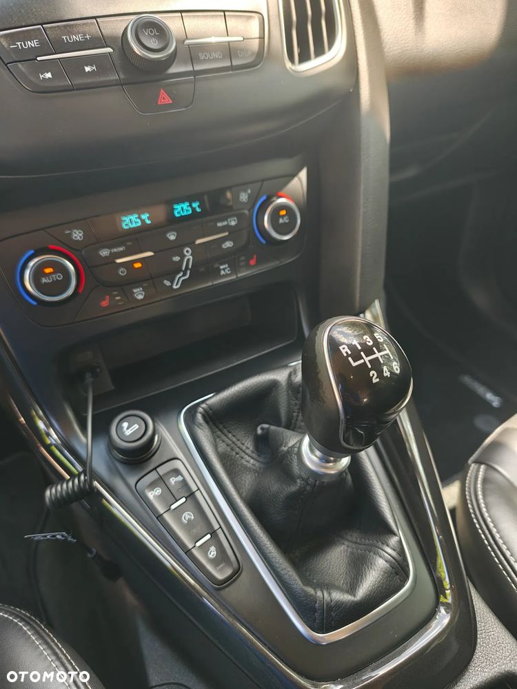 Ford Focus 1.5 EcoBoost Titanium ASS - 19