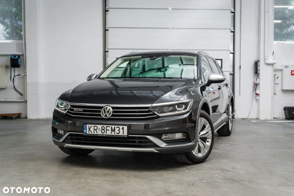 Volkswagen Passat Alltrack 2.0 TDI SCR 4Mot DSG - 11