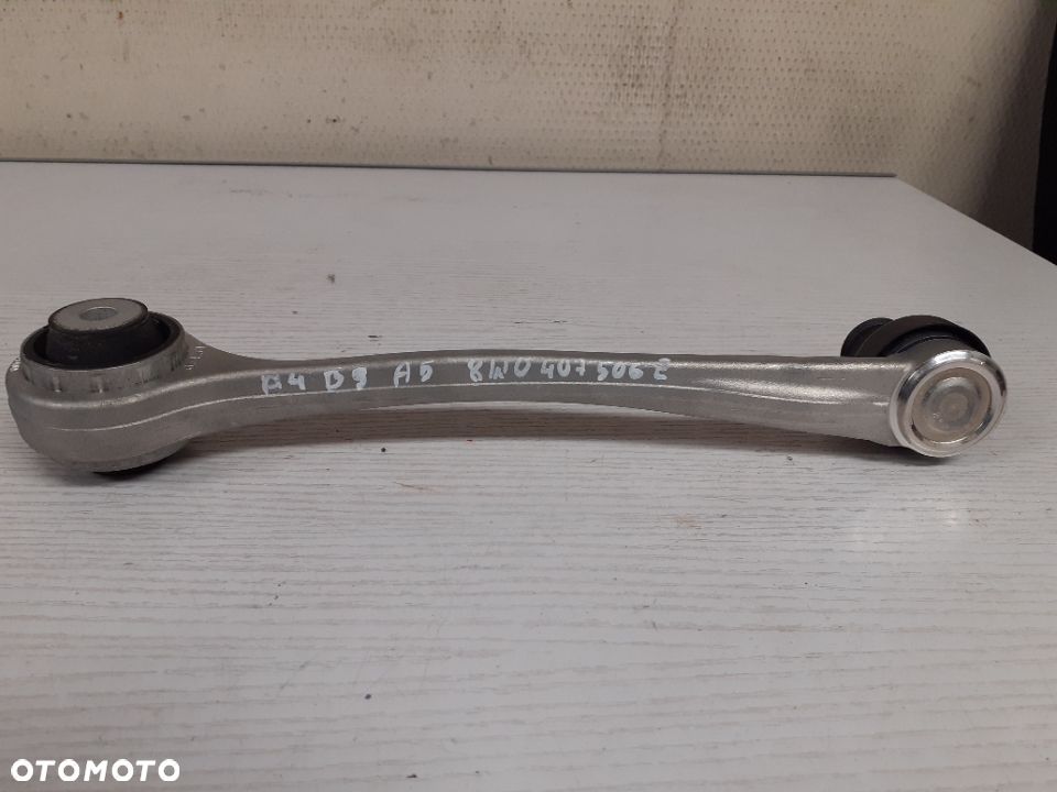 AUDI A4 B9 A5 WAHACZ PRZÓD PRZEDNI 8W0407506E - 1