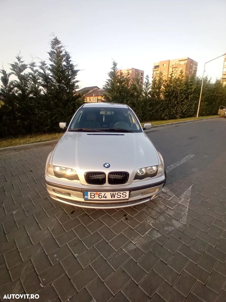 BMW Seria 3 316i - 12