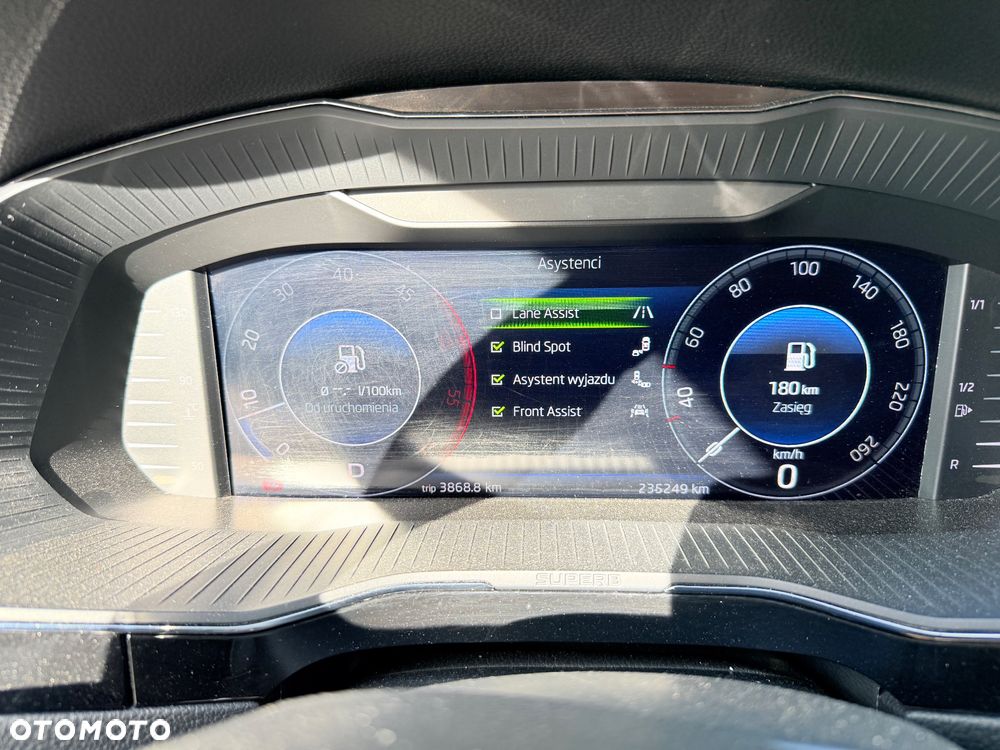 Skoda Superb 2.0 TDI 4x4 L&K DSG - 17