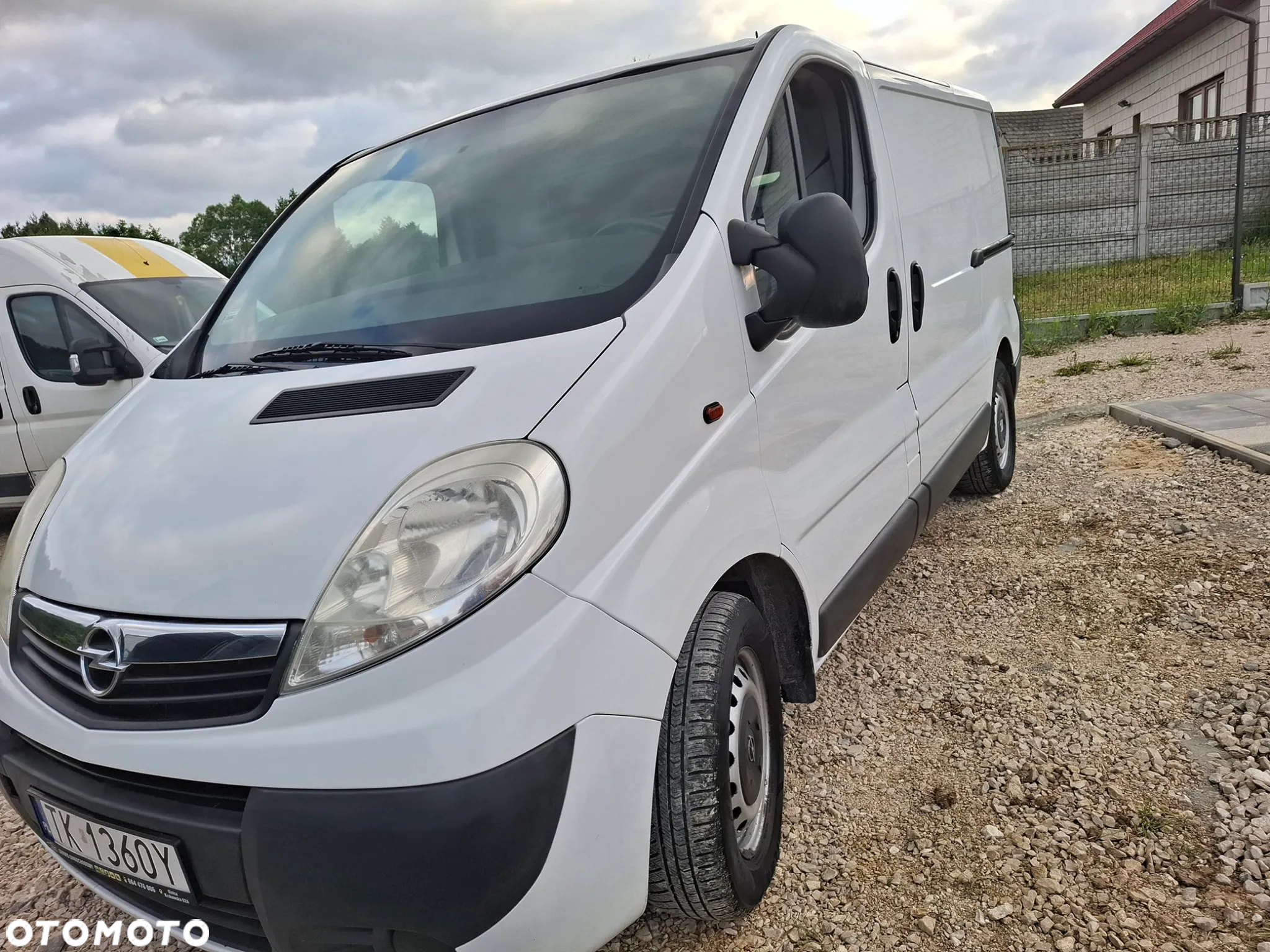 Opel Vivaro - 13