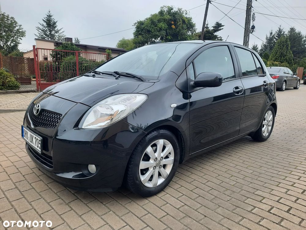 Toyota Yaris 1.3 Sol Premium - 4