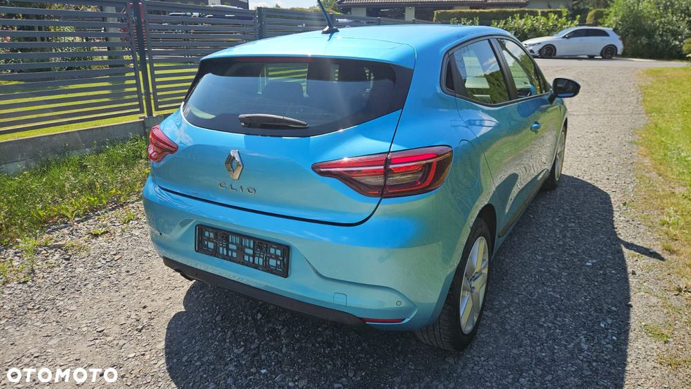 Renault Clio - 8