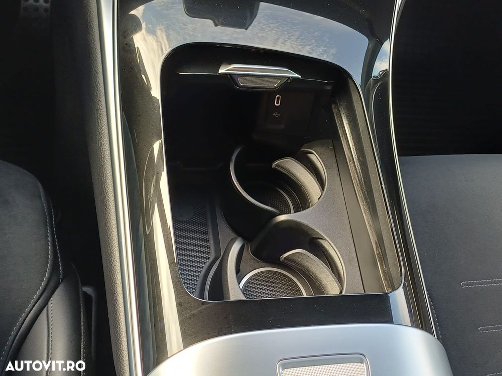 Mercedes-Benz GLC 300 d 4MATIC MHEV - 25