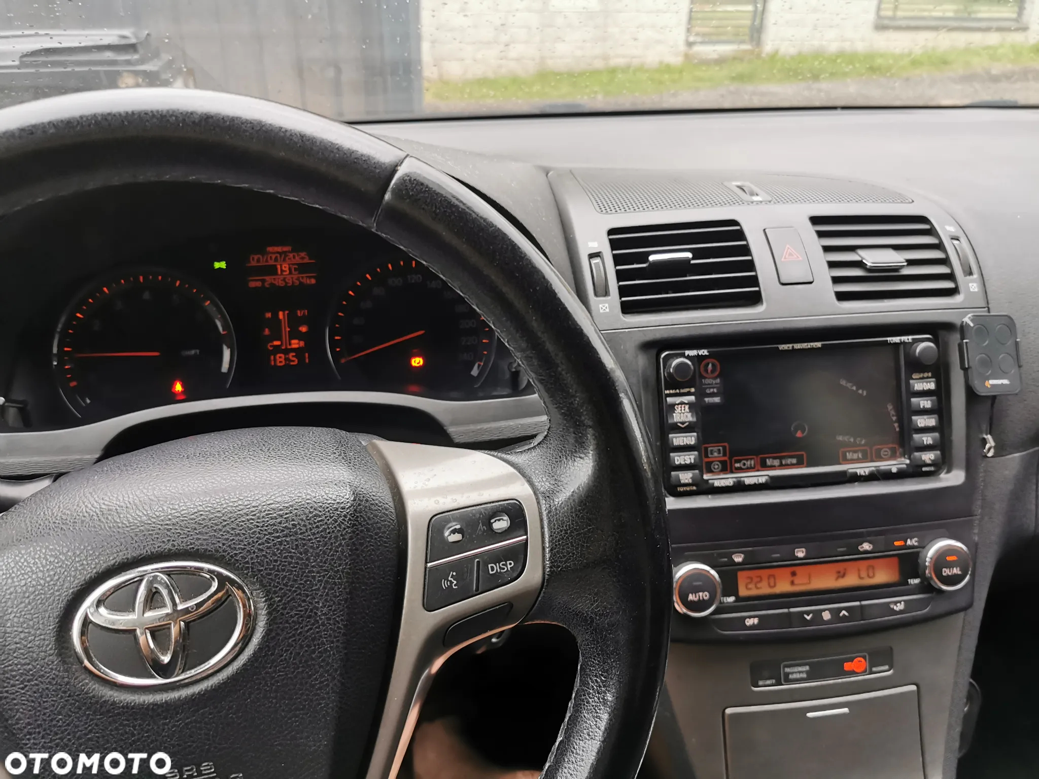 Toyota Avensis 1.8 Luna - 13