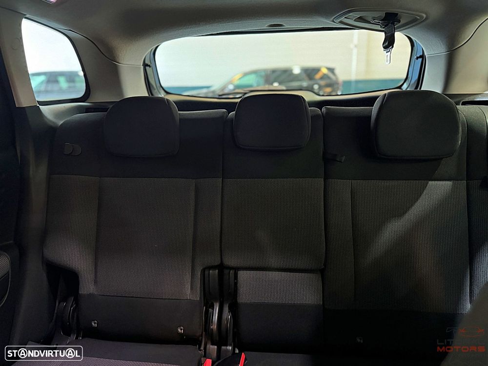 Citroën C3 Aircross 1.2 PureTech Shine Pack - 38