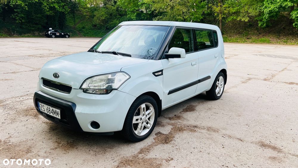 Kia Soul 1.6 L - 14