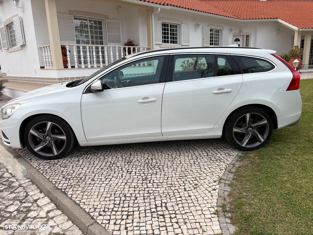 Volvo V60 1.6 D2 Drive R-Design Start/Stop - 35