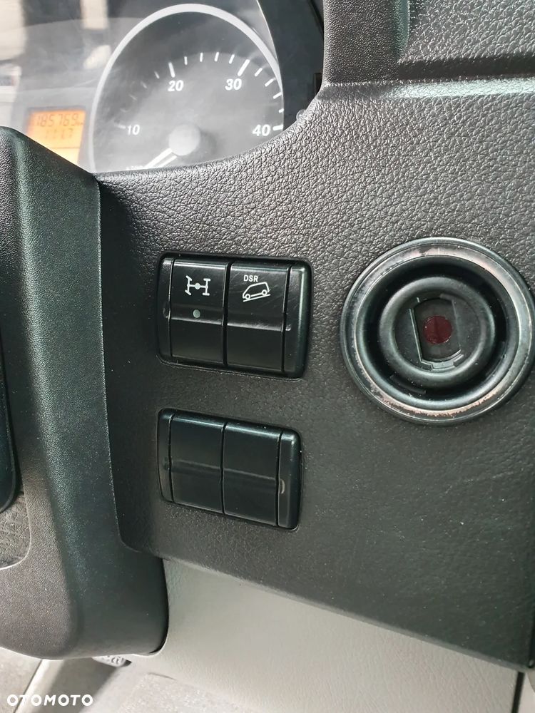 Mercedes-Benz Sprinter - 22