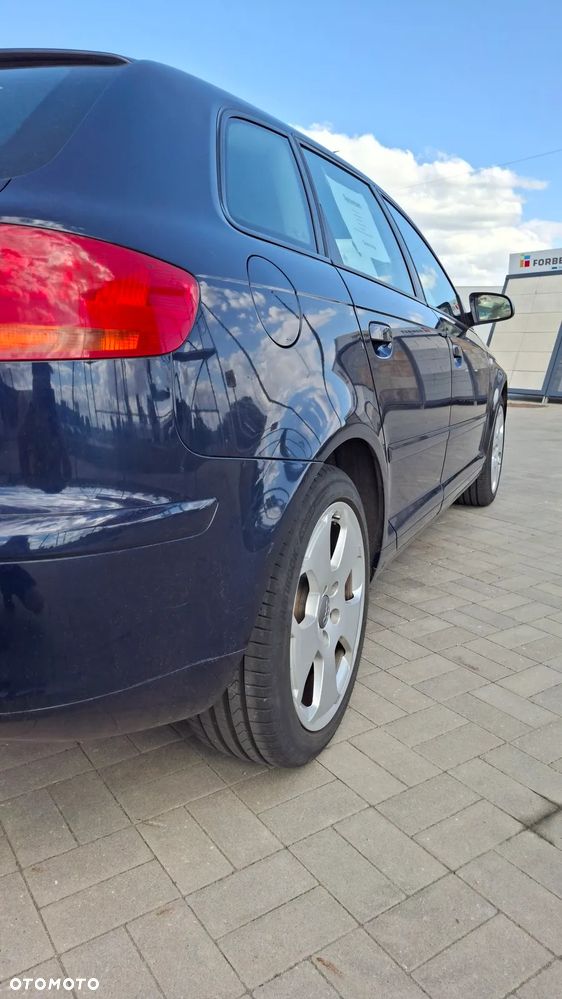 Audi A3 Sportback 1.6 FSI Ambiente - 10