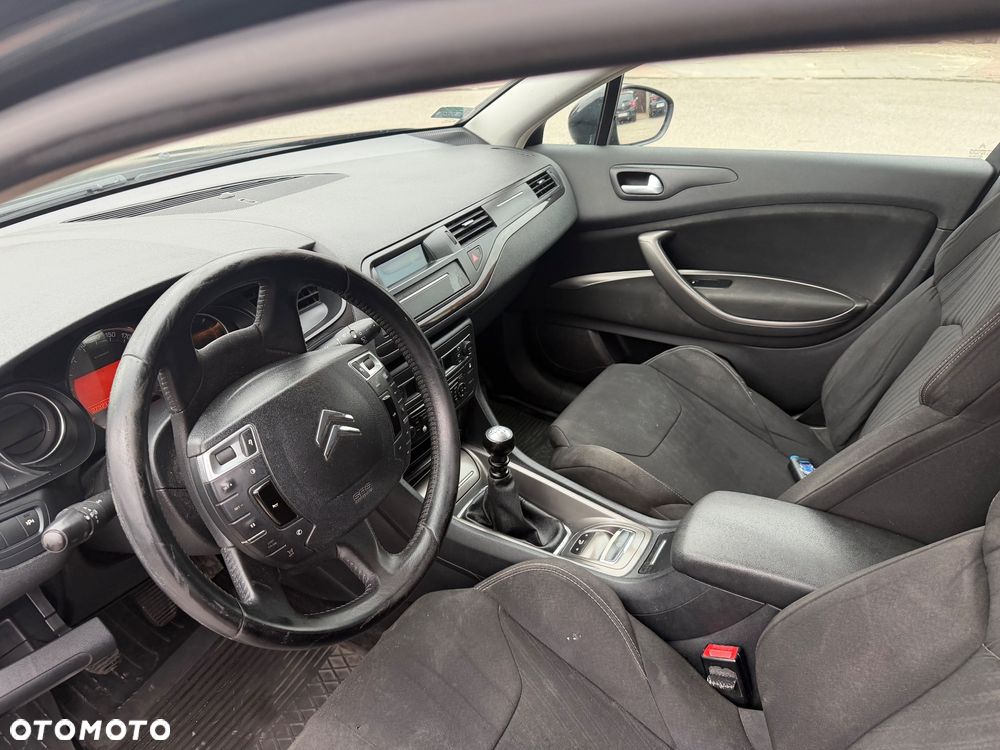 Citroën C5 2.0 HDi Attraction - 8