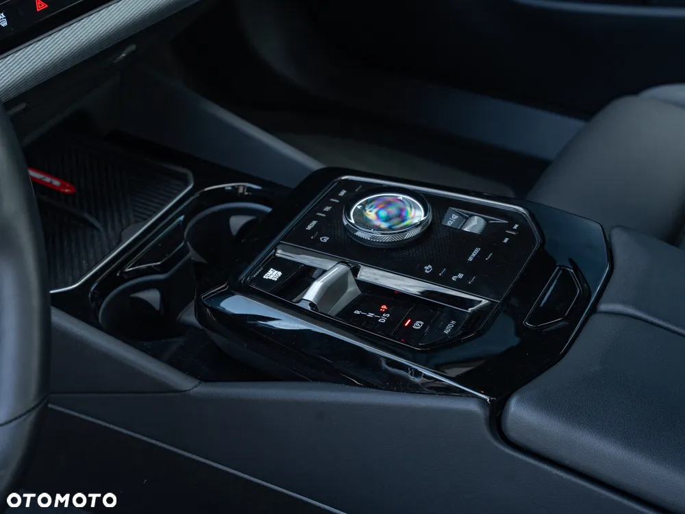 BMW Seria 5 520i - 10
