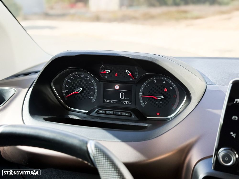 Peugeot Rifter 1.5 BlueHDi Longa GT Line - 25