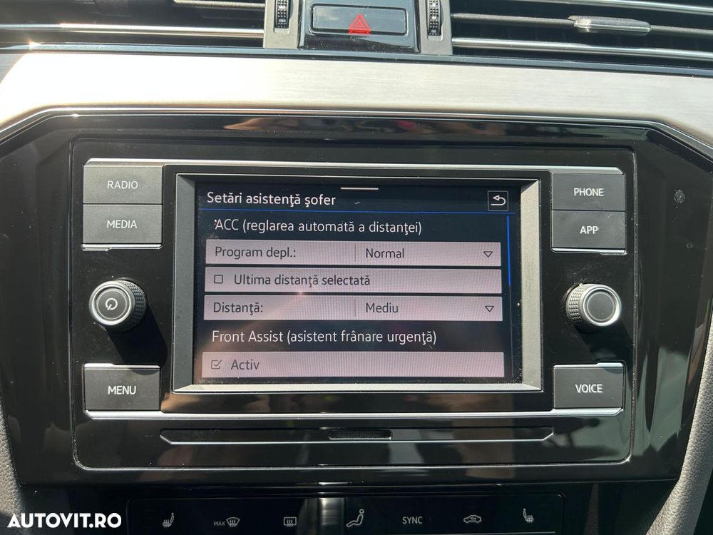 Volkswagen Passat 2.0 TDI DSG Highline - 24