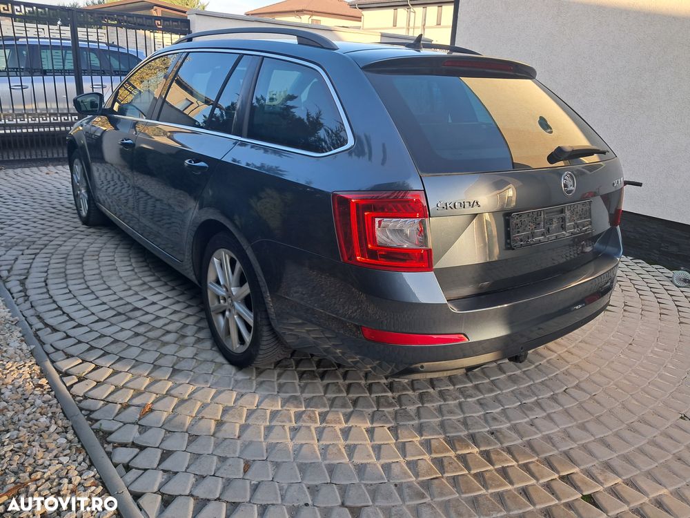 Skoda Octavia 2.0 TDI STYLE - 3