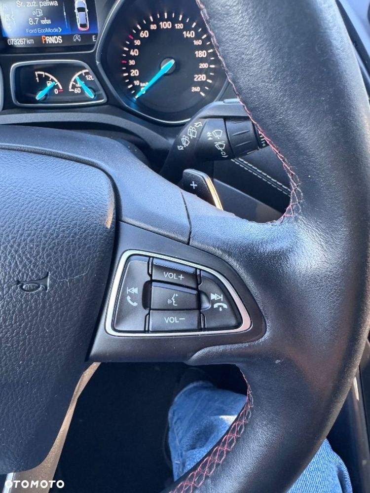 Ford Kuga - 26