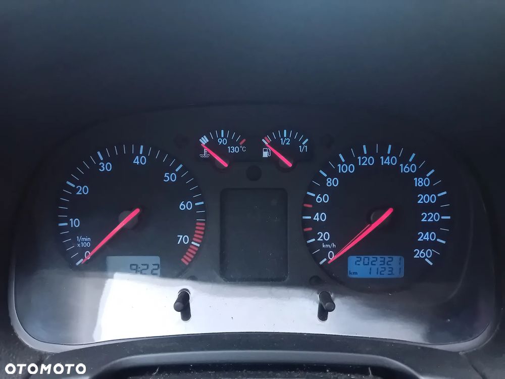 Volkswagen Golf 1.6 - 5