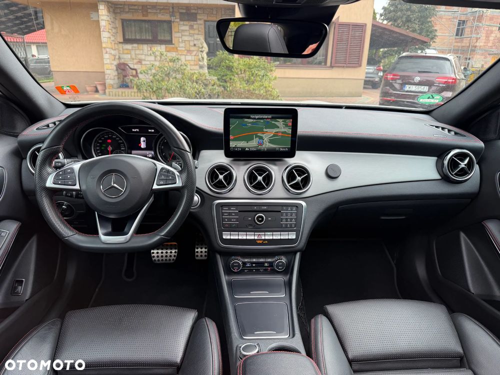 Mercedes-Benz GLA 250 4Matic 7G-DCT AMG Line - 14