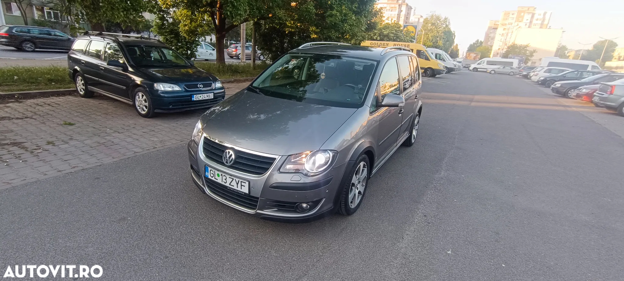 Volkswagen Touran CrossTouran2.0 TDI DPF - 2