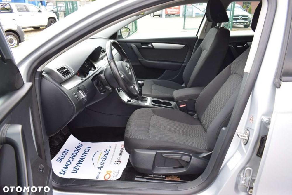 Volkswagen Passat - 18