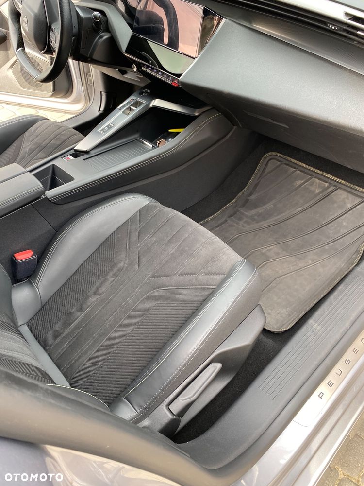 Peugeot 308 PureTech 130 EAT8 GT - 17